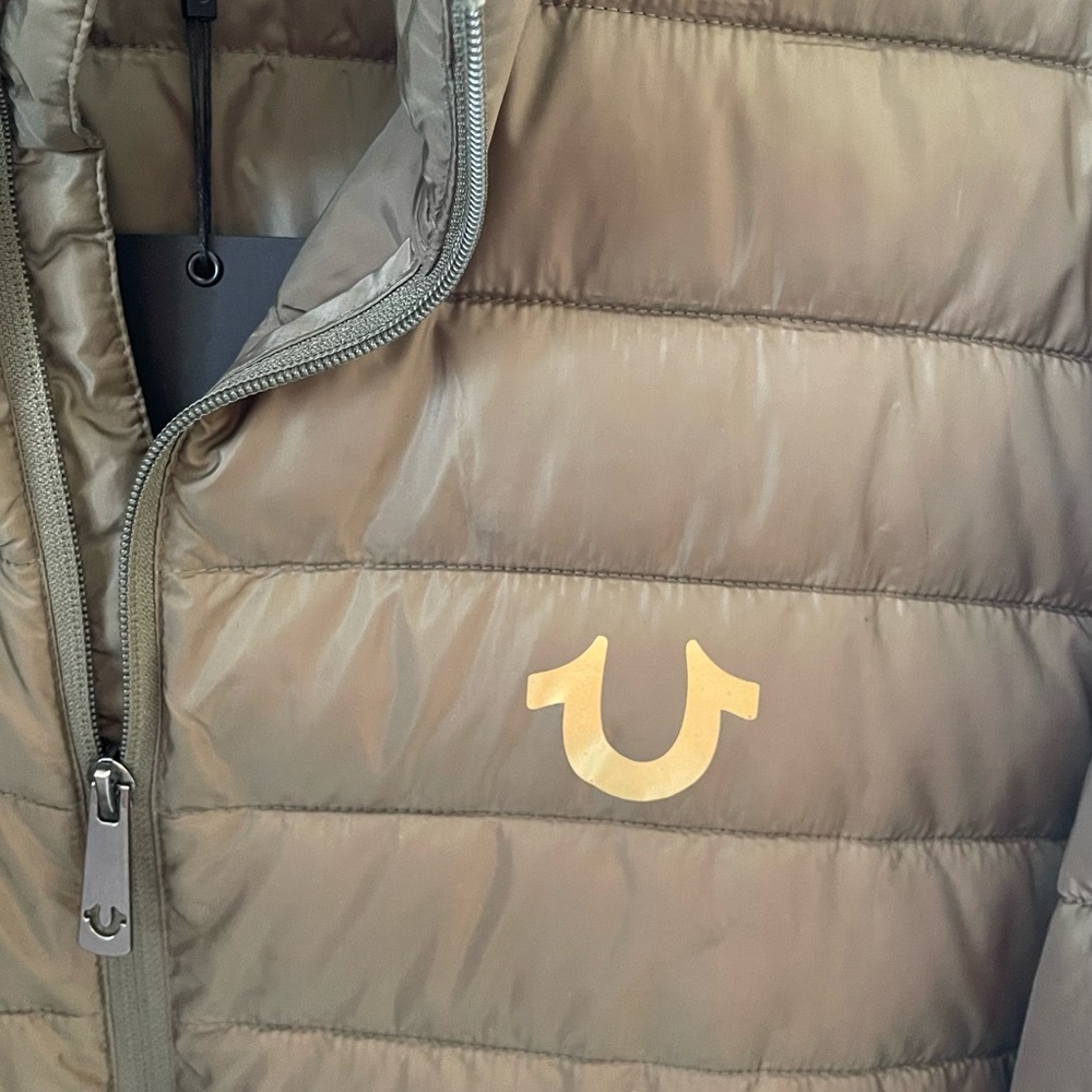 True Religion men’s puffer coat and jacket - Picture 8 of 9